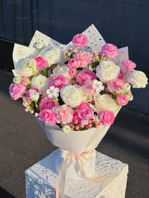 July Flowers Instagram post 11
